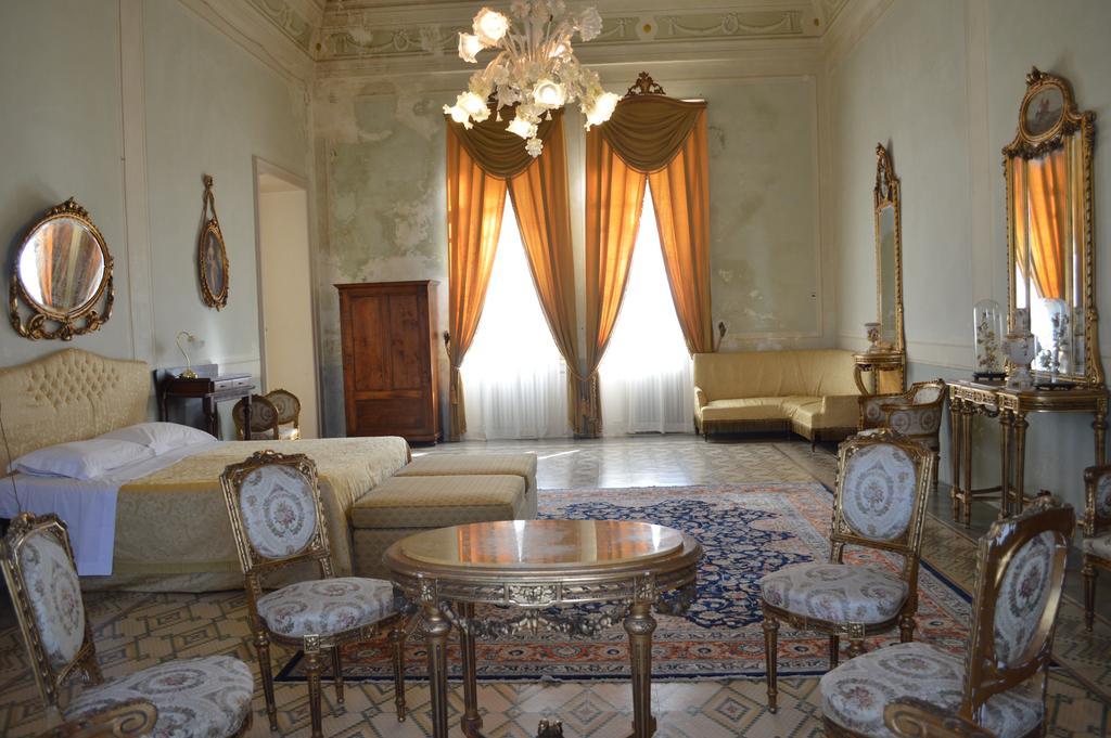 Palazzo Vecchio Bed and Breakfast Marittima Buitenkant foto